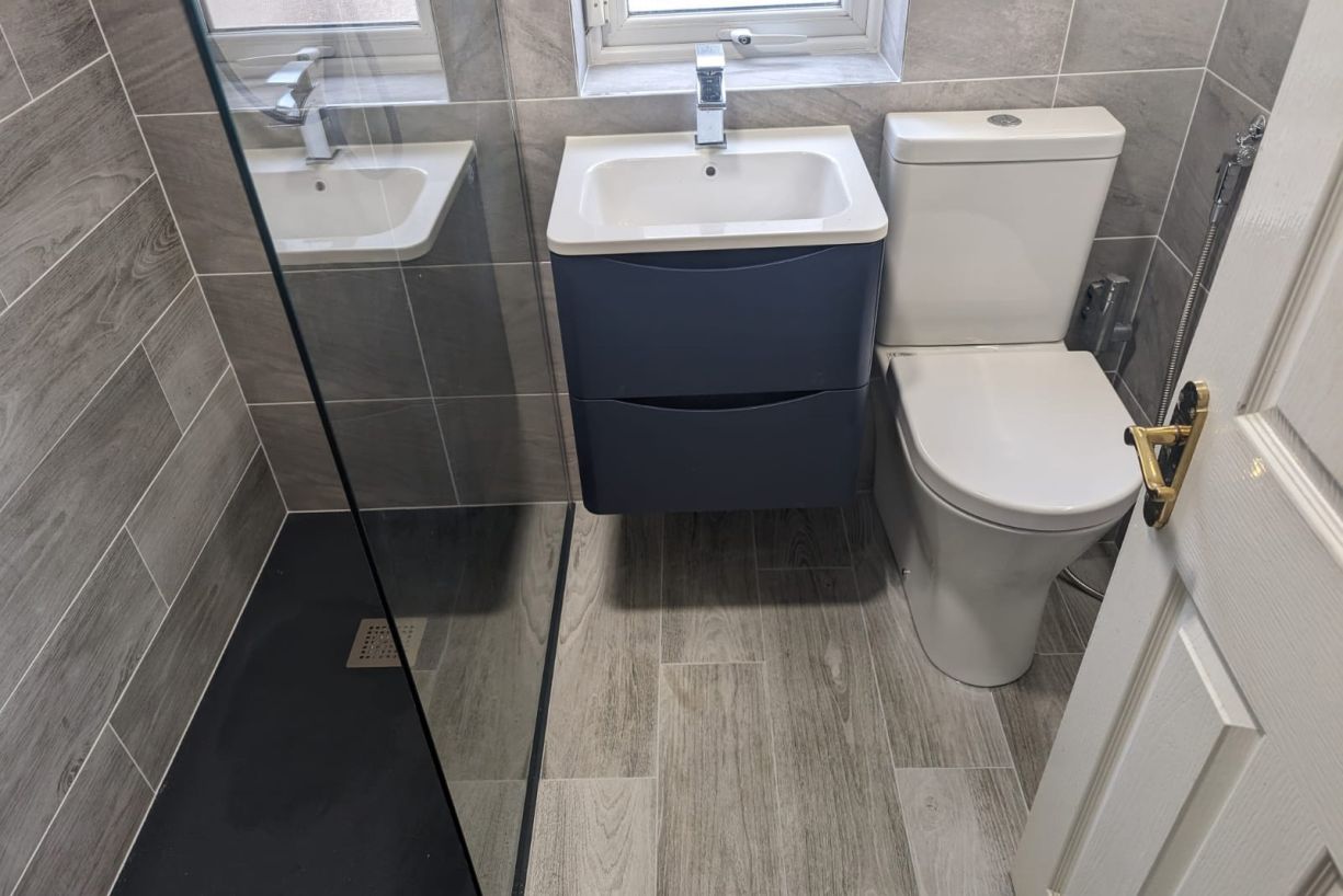 En-Suite Bathroom